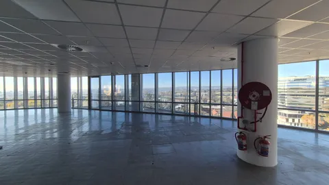 102 Rivonia Road, Sandton has a 460m² Office Space Available To Let (1)